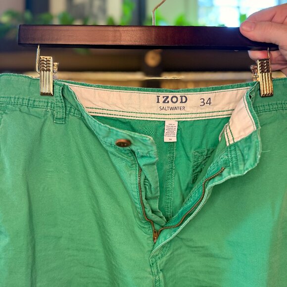 Izod shorts - Picture 1 of 3